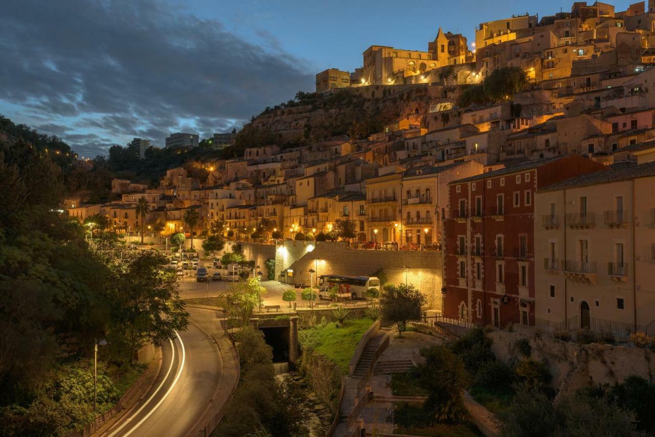 Ibla Rosso Lacca Apartment Ragusa Exterior photo
